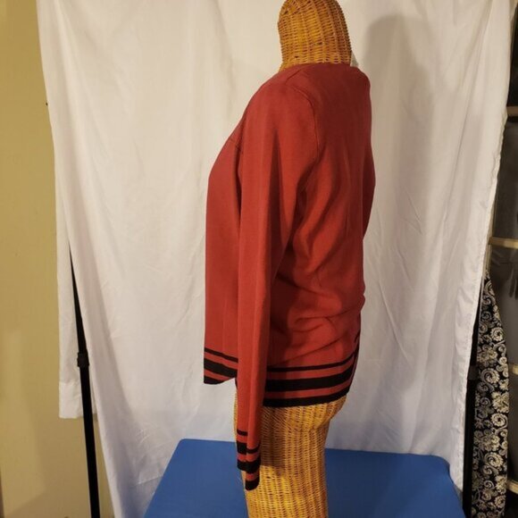 Ladies EMMA JAMES 2 piece Cardigan Sweater set in Burgundy w/Black accent - M - Picture 4 of 7